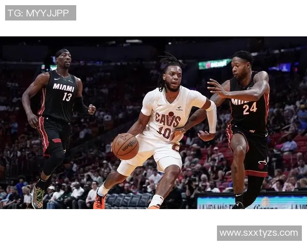 热火与骑士激战正酣企鹅直播带你全程体验精彩赛事 热火与骑士激战正酣企鹅直播带你全程体验精彩赛事