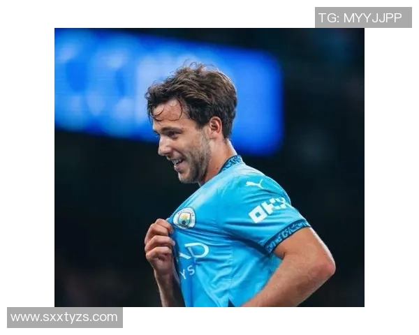 罗德里在球场上的华丽表现与战术价值分析 罗德里在球场上的华丽表现与战术价值分析